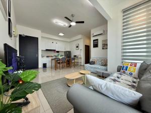 Charming 2BR in Novo 8 Residence w-1 Free Parking