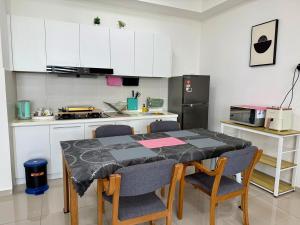 Charming 2BR in Novo 8 Residence w-1 Free Parking