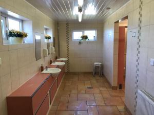 Shepherds Huts at Cotswold Hills Country Park