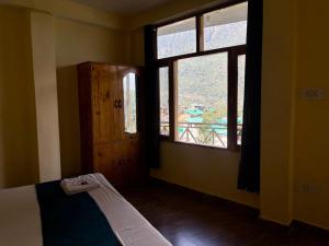 Airship Manali - A Mountain View Hotel