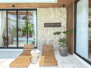 Casa Petak 9 - Architectural 3BR Tropical Paradise with Pool in Pererenan