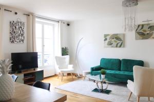 Spacious duplex in the heart of Paris