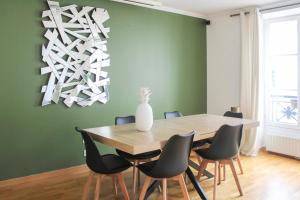 Spacious duplex in the heart of Paris