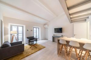 Wdf duplex 2 bedrooms ideally located !