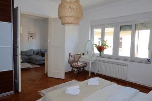 Central STAR by Top Hill