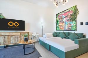 Stylish 1BR Apartment with Pool, Gym & Balcony - JVC Oxford Terraces