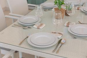 Luxury 3 Bed Flat Stunning Sea & Mountain Views