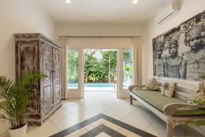 Villa 5mins to KuDeTa Beach club