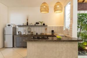 Villa 5mins to KuDeTa Beach club