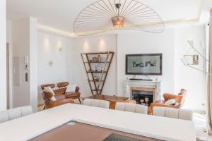 Panoramic Sea View Quai Saint-Pierre 2BR Port & Old Town