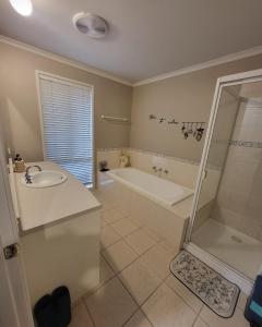 Private Room 2- Affordable Luxury