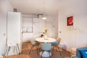 Cozy modern flat Terrace 2 Bedrooms 2 Bathrooms