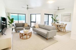 Breakwater Marina Apartment with Pool & Parking in Townsville