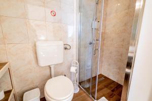 House Božica with sauna & heated pool