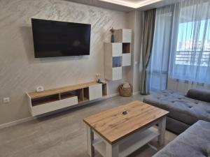 Blue Home Atana Near Airport