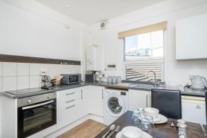 Gloucester Street Nest - 3BR Flat for 6 Guests