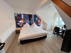 Hotel Bitzer Backnang Zentrum 24h CHECK IN FRÜHSTÜCKSBUFFET TÄGLICH OPTIONAL VOR ORT BUCHBAR HIGHSPEED WIFI GRATIS PARKPLÄTZE ALTSTADT 300m BAHNOF 500m