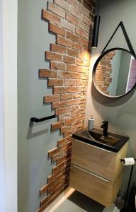 Chic Penthouse industrial-style