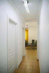 Cozy Central Apartments