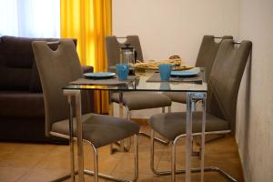 Cozy Central Apartments