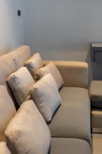 Luxury 2BR at 5 Kamala Pool Gym D5023