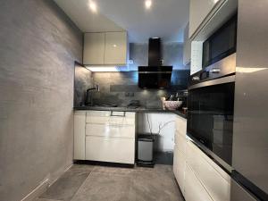 Terrasse privée, shower extérieur, parking privée