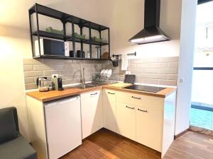 Casa Polveriera at Colosseum