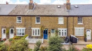 Riverside Cottage Retreat Hertford Town Sleeps 6