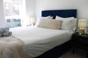 The Ivy Abode, Stylish 2-Bed Apartment Free Parking