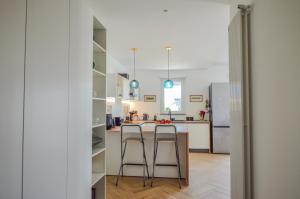 60 passi dal mare-Charming CdO