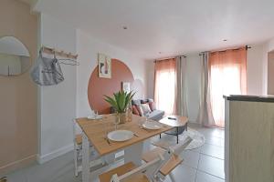 Mamma Mia! Terrasse vue Palais des Papes - WIFI - CLIM - Parking des Halles à 5 minutes