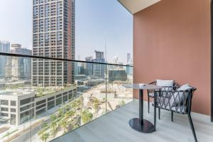 Furnished Studio with Burj Khalifa View, Near Dubai Water Canal, with Easy Access to Downtown, Peninsula Five - 3, Business Bay by Deluxe Holiday Homes