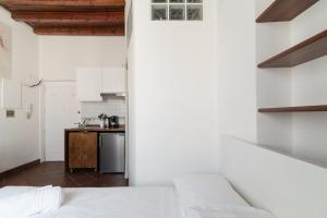 GuestHost - Comfy Studio Apartment Navigli Milano