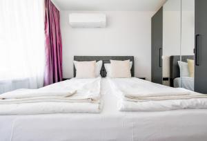 Contemporary City Stay by Flat Mаnager