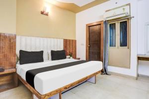 HOTEL AMBROSIA - Managed by Zenith A-217, Road No 6, Block RZ, Mahipalpur, New Delhi