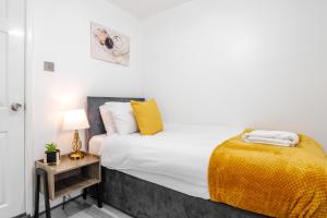 Newly Renovated 4BR House with lots of amenities