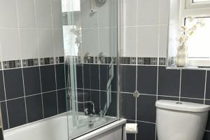 1 Bedroom Apartment - Central Free Parking