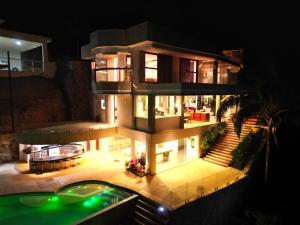 Mansão com vista panorâmica - instaestellacorretora