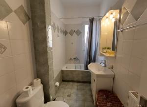 Urban Comfort Stay in Peristeri