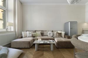 Przestronny apartament z kominkiem by Elite Apartments