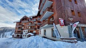 Appart 6 pers à 1800m, vue superbe, ski aux pieds