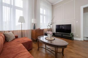 Klimatyczny Apartament Retro Niedaleko Ulicy Piotrkowskiej by Noclegi Renters