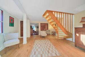 Mouchette - Avec grand jardin