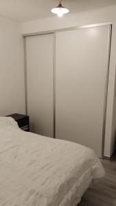 Departamento Familiar con Balcón y Estacionamiento Gratuito