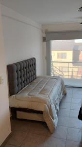 Departamento Familiar con Balcón y Estacionamiento Gratuito