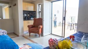 The Sandcastle - Apartment in Villa