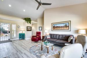 Community Pool and Hot Tub Palm Desert Rental!