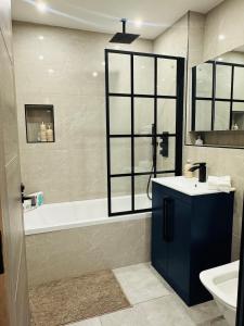 Flat 2, Majestic House, 18 Shenley Road, Borehamwood, Hertfordshire WD6 1DL, Borehamwood