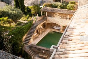 Château Saint Maximin près d'Uzès