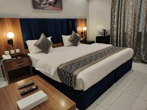 شقق ازار المخدومة